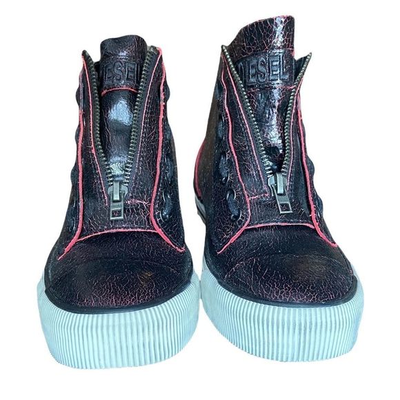 Diesel Black Cracked Leather Effect High Top Sneakers - Picture 3 of 13